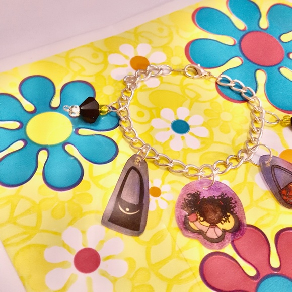 Groovy Girls Shrinkalicious Doll and Purse Charm Beaded Chain Bracelet - Picture 3 of 7